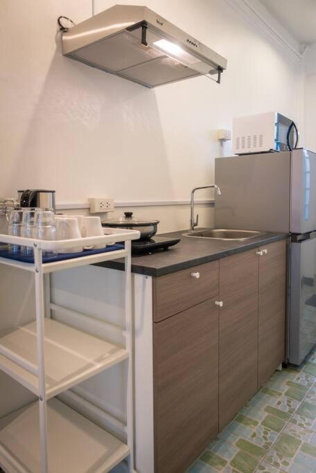 T4 Two Bedrooms Full Kitchen/1 Min To Bts Apartment *