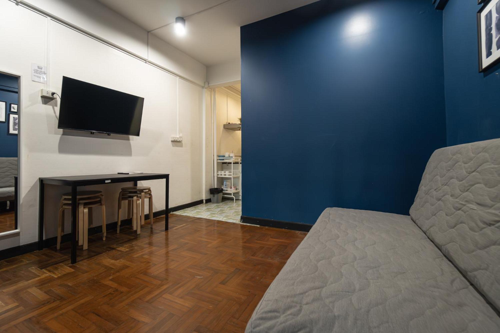 Căn hộ T4 Two Bedrooms Full Kitchen/1 Min To Bts *